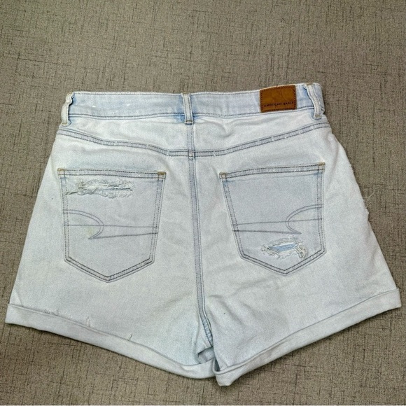American Eagle Mom Short Distressed Destroyed Stretch High Rise Light Blue 8 - Picture 6 of 10
